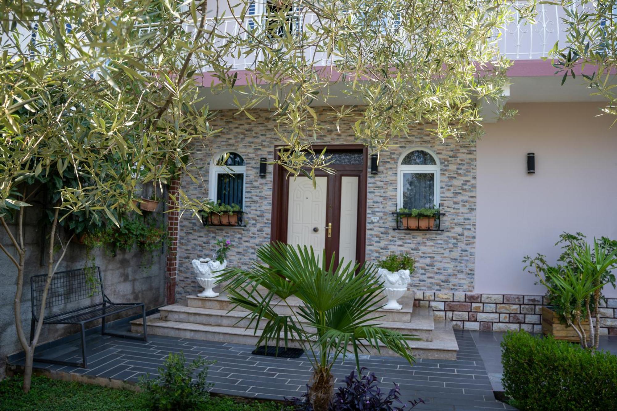 Alesio Guest House Κρούγια Εξωτερικό φωτογραφία